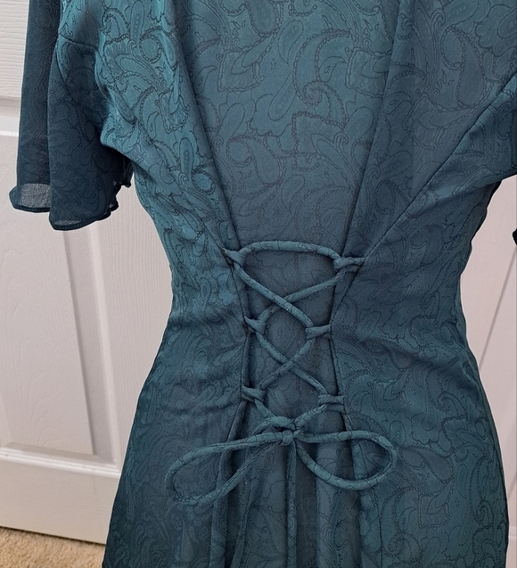 Miss Darby Emerald Green Midi Dress   Size 10 - Picture 5 of 15